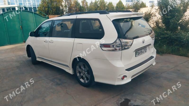 Toyota Sienna 2015 - 320 000 TMT - Daşoguz - img 3