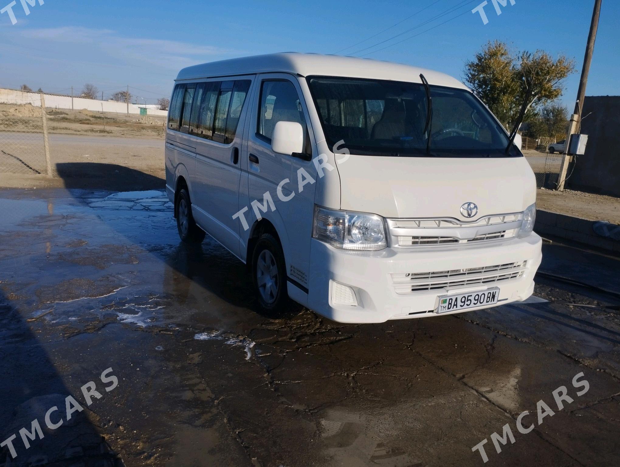 Toyota Hiace 2013 - 360 000 TMT - Балканабат - img 6