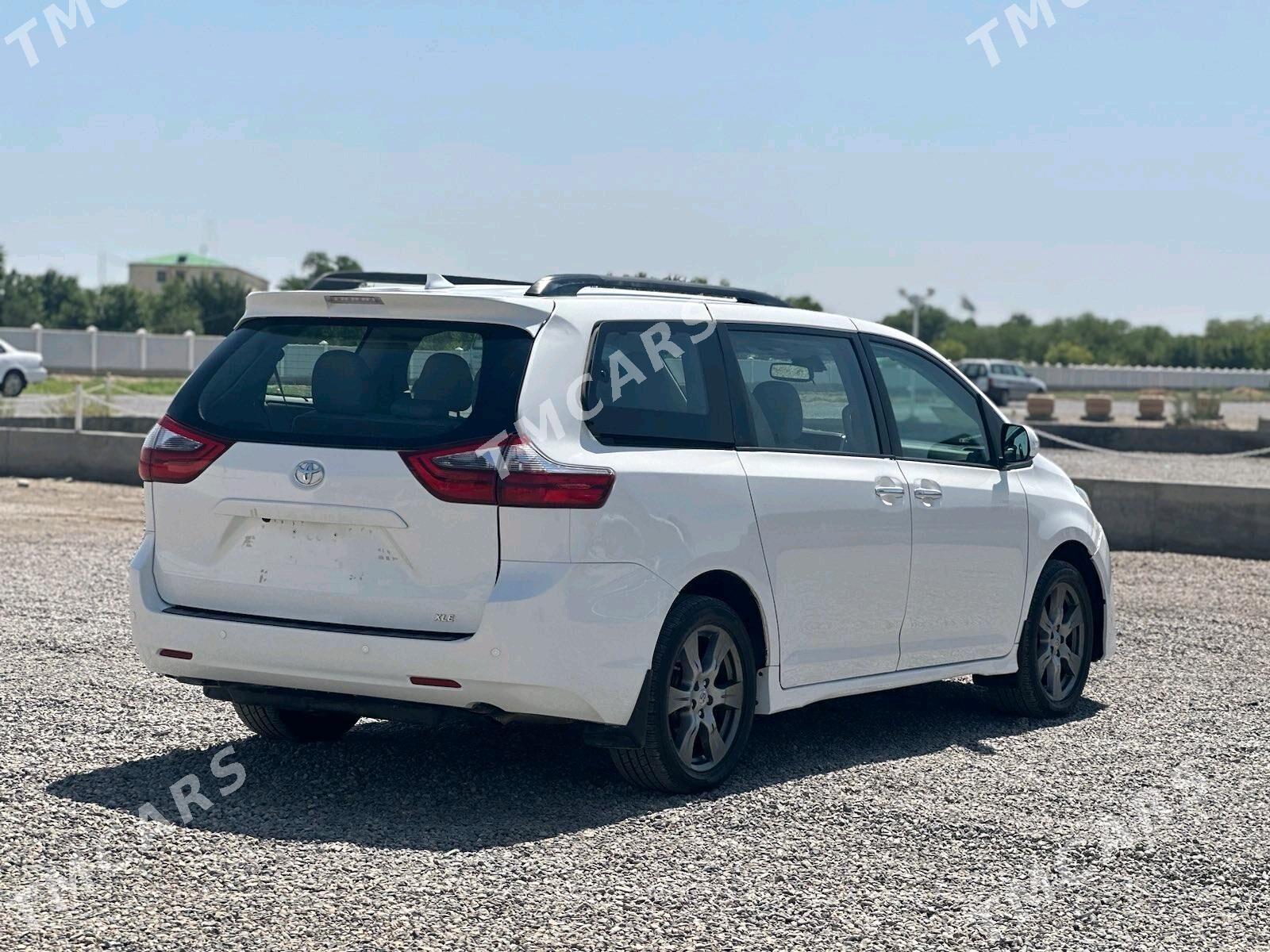 Toyota Sienna 2020 - 385 000 TMT - Мары - img 4