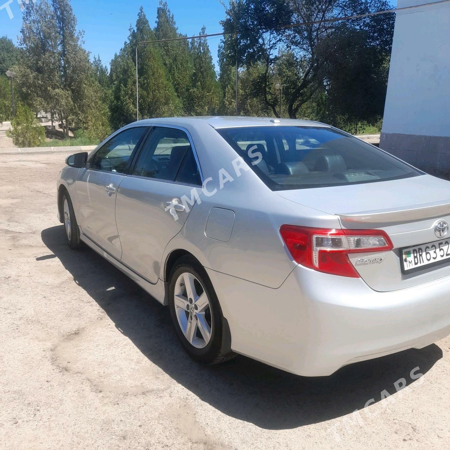 Toyota Camry 2013 - 170 000 TMT - Daşoguz - img 5