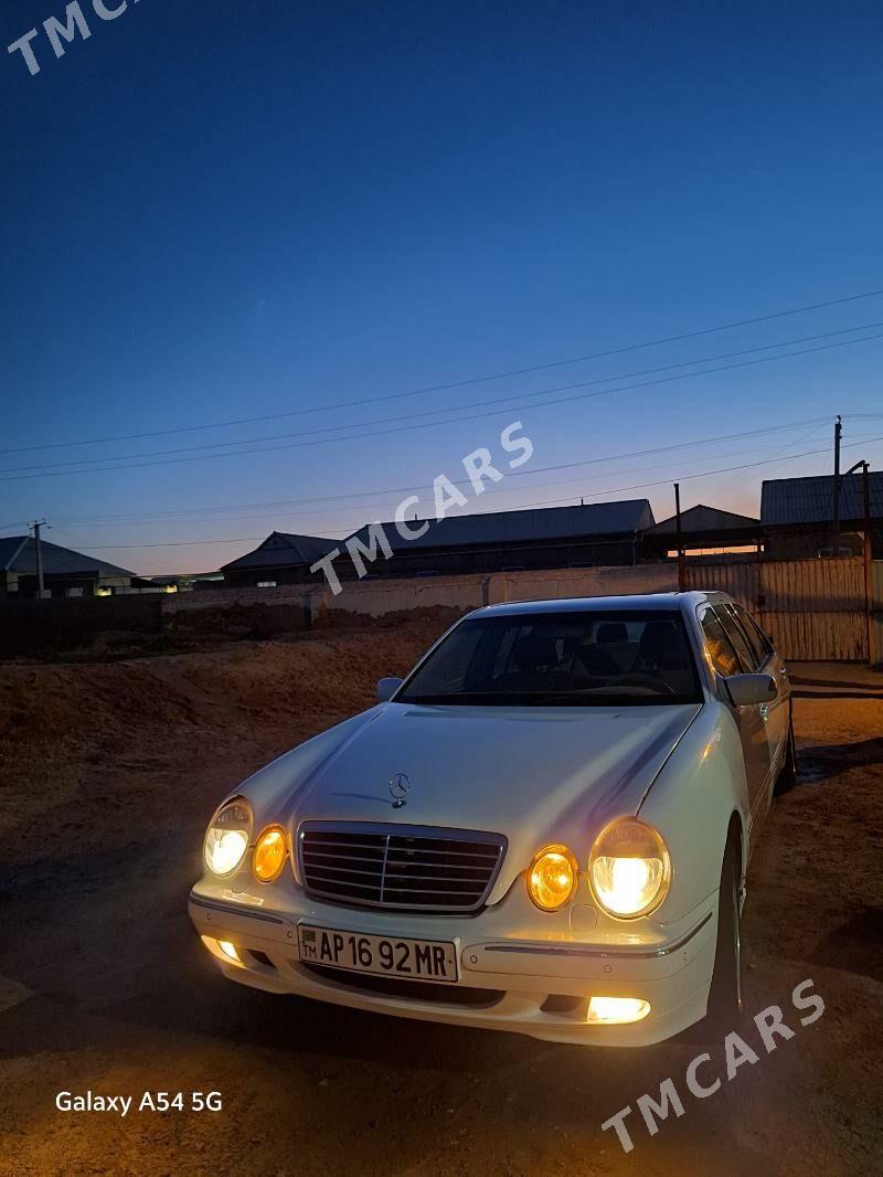 Mercedes-Benz E320 2002 - 70 000 TMT - Ёлётен - img 5