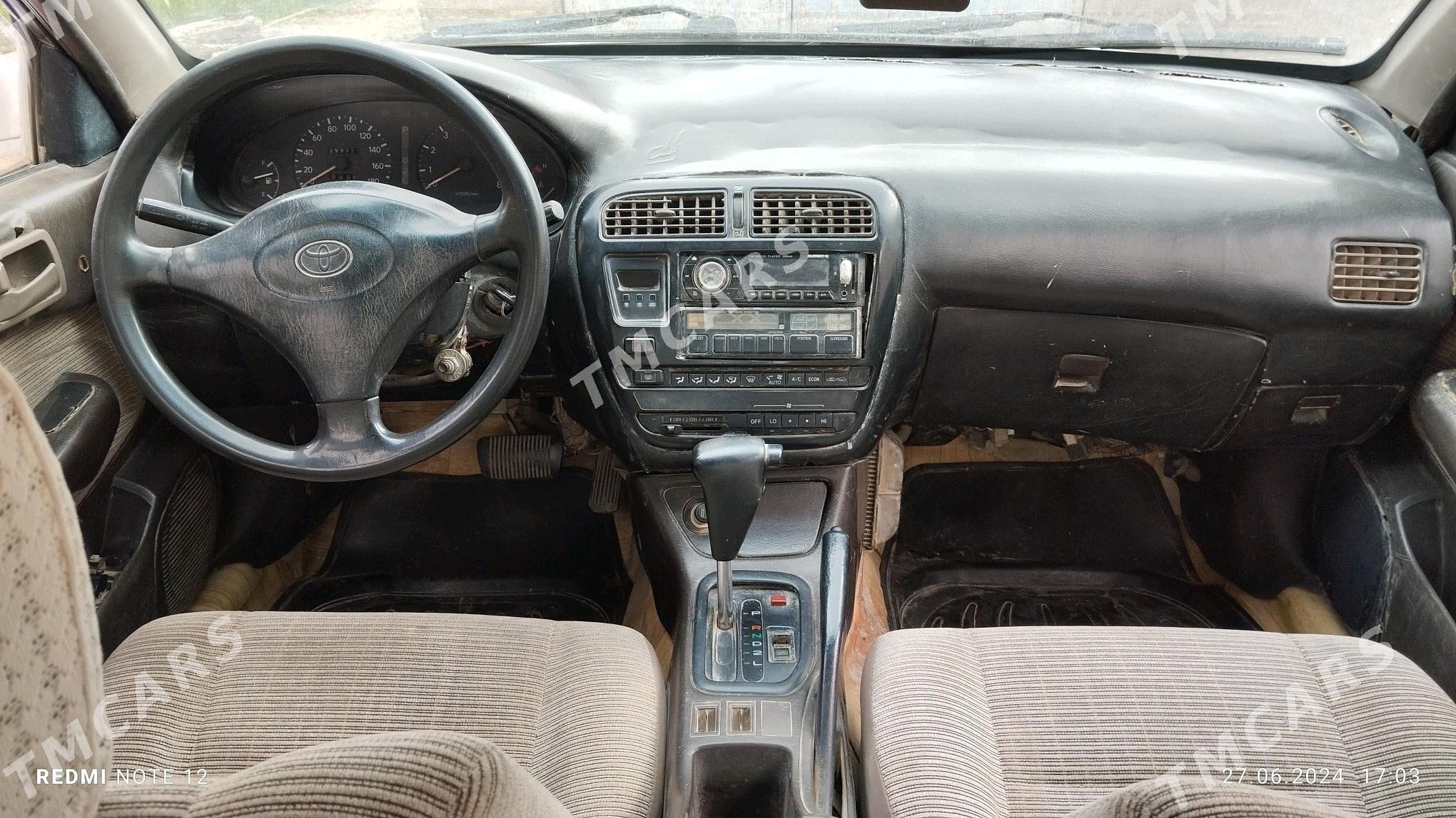Toyota Carina 1994 - 32 000 TMT - Акдепе - img 5