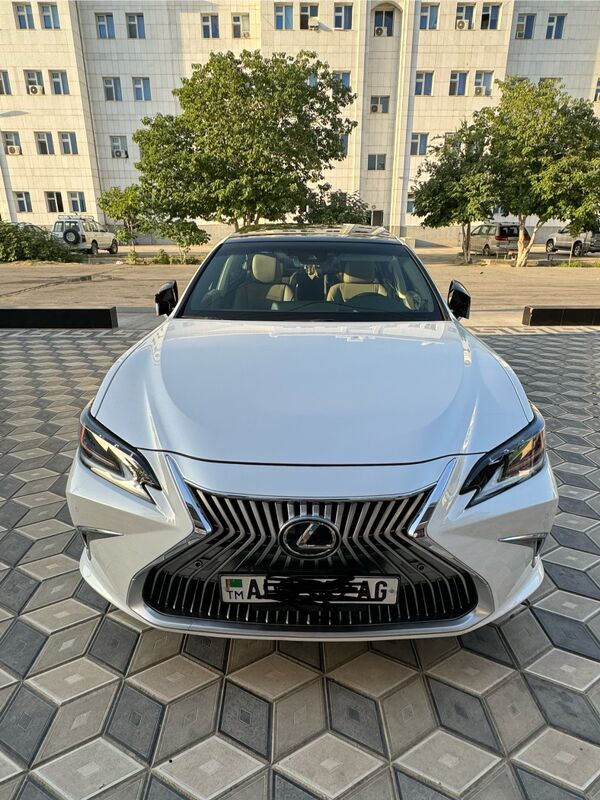 Lexus ES 350 2020 - 660 000 TMT - Гуртли - img 4