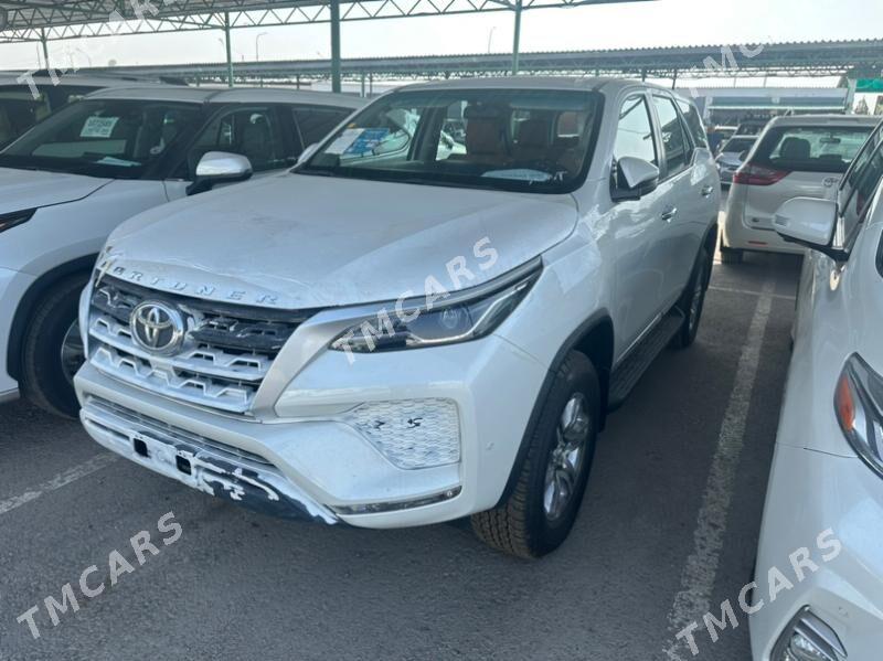 Toyota Fortuner 2023 - 685 000 TMT - Туркменбаши - img 4