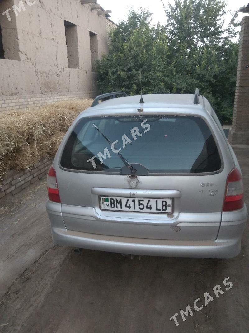 Opel Vectra 1999 - 40 000 TMT - Халач - img 2