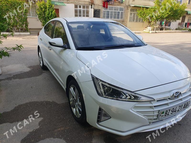 Hyundai Elantra 2019 - 230 000 TMT - Howdan "A" - img 3