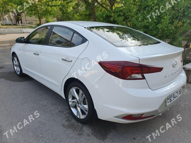 Hyundai Elantra 2019 - 230 000 TMT - Howdan "A" - img 4