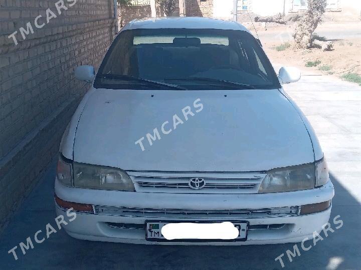 Toyota Corolla 1994 - 42 000 TMT - Мары - img 4