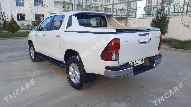 Toyota Hilux 2020 - 550 000 TMT - Ашхабад - img 5