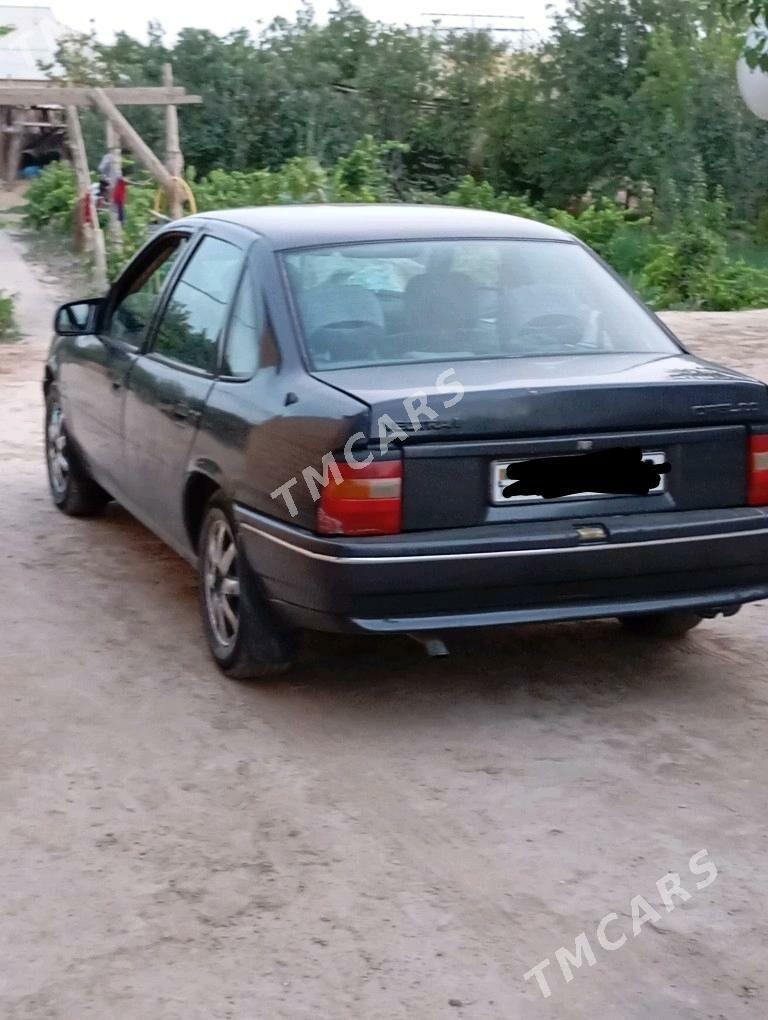 Opel Vectra 1990 - 30 000 TMT - Сакарчага - img 2