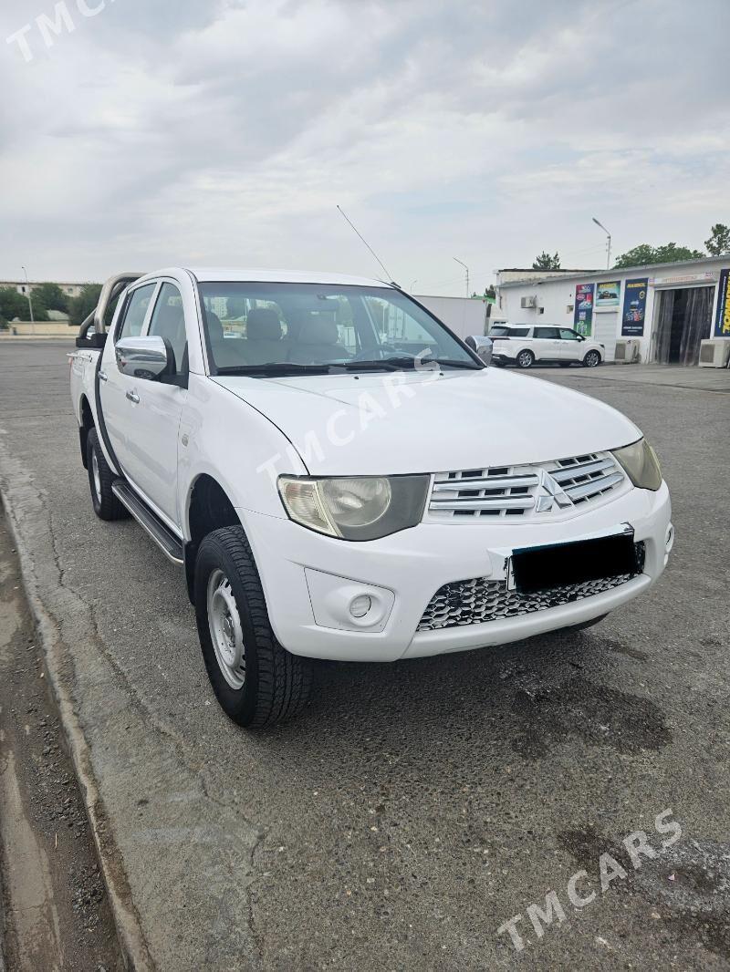 Mitsubishi L200 2012 - 145 000 TMT - Ak bugdaý etraby - img 2