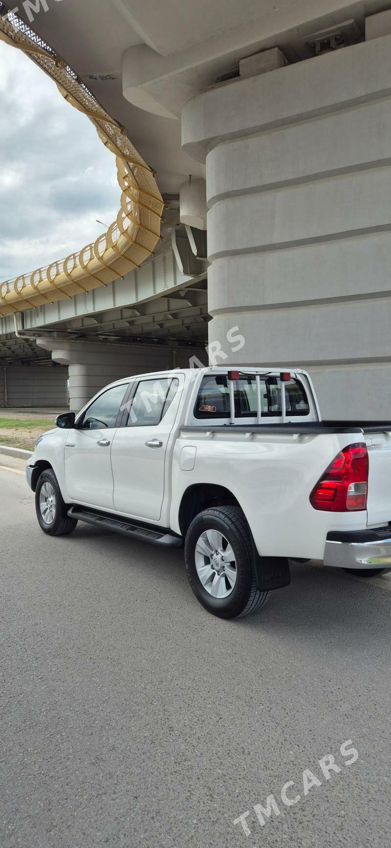 Toyota Hilux 2020 - 460 000 TMT - Ашхабад - img 4
