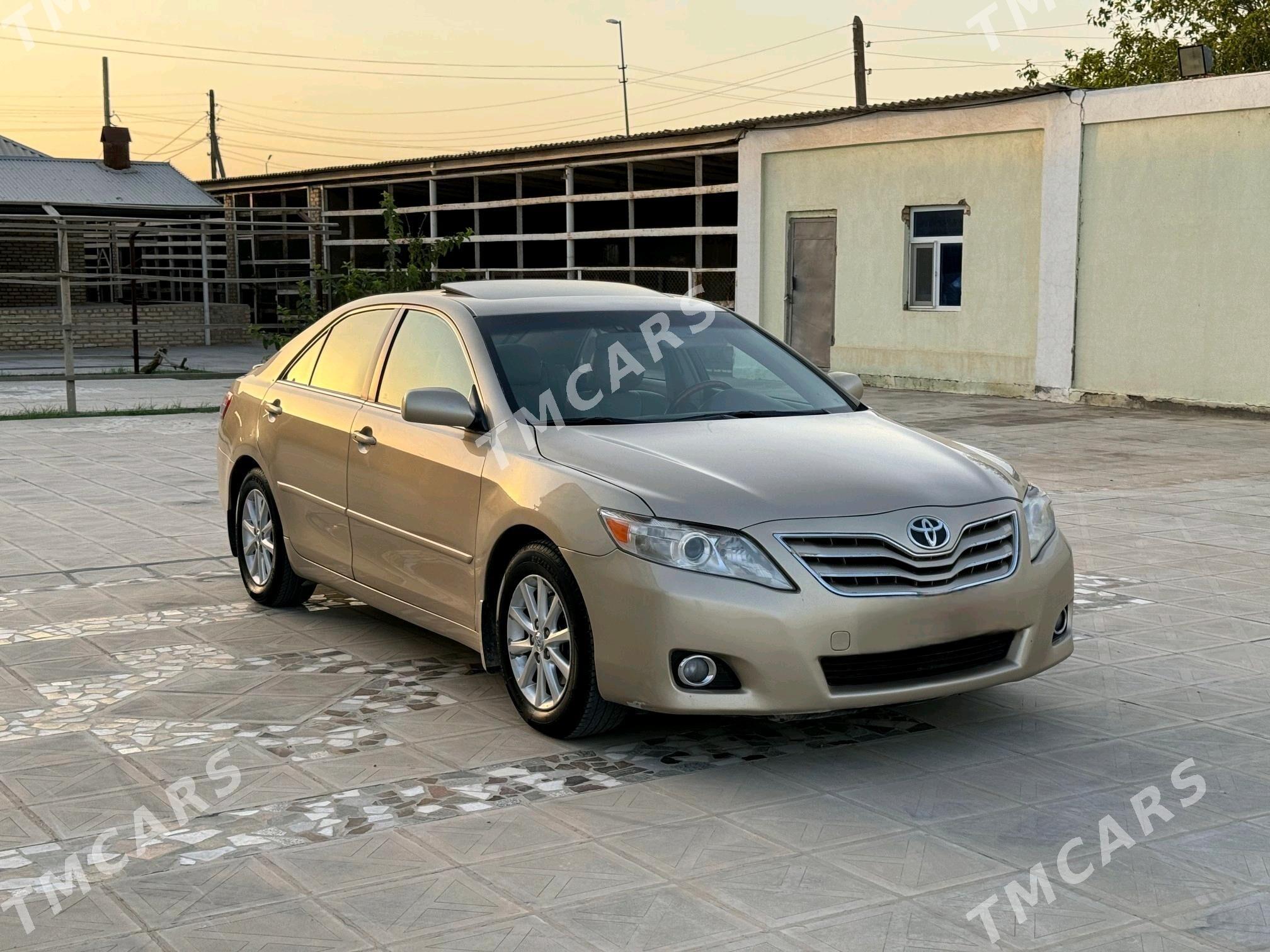 Toyota Camry 2011 - 165 000 TMT - Мары - img 3