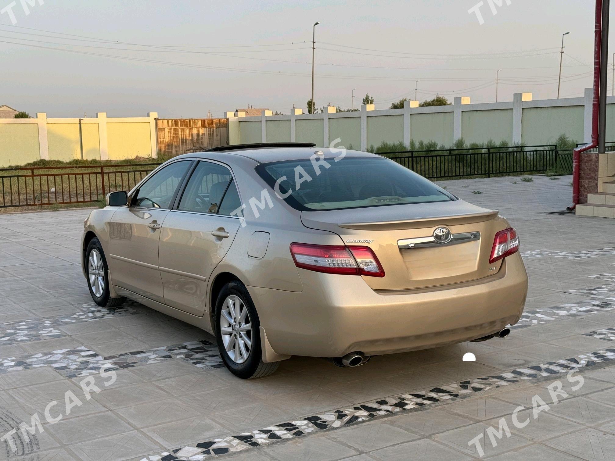 Toyota Camry 2011 - 165 000 TMT - Мары - img 5