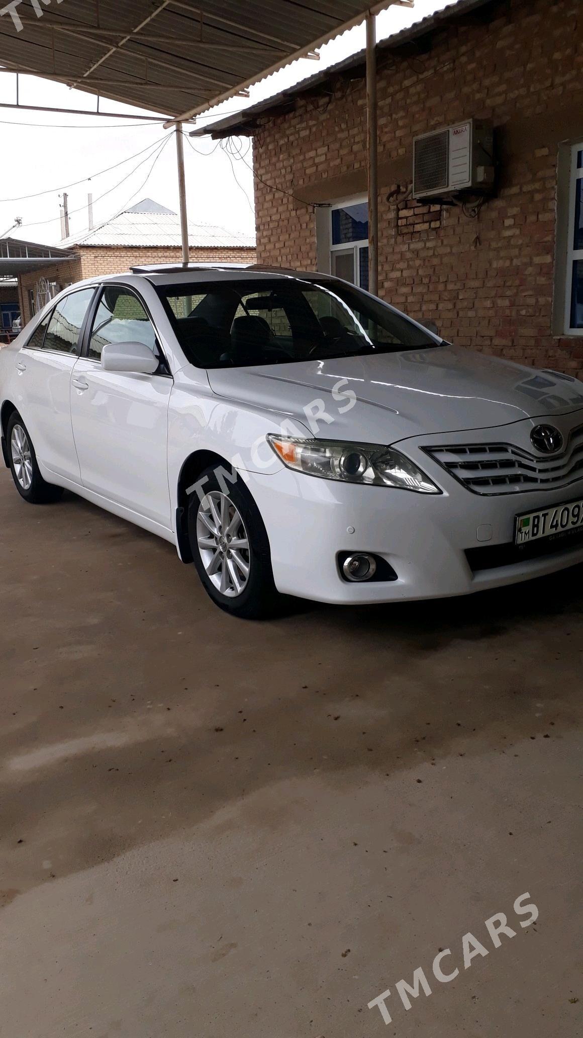 Toyota Camry 2010 - 175 000 TMT - Бабадайхан - img 5