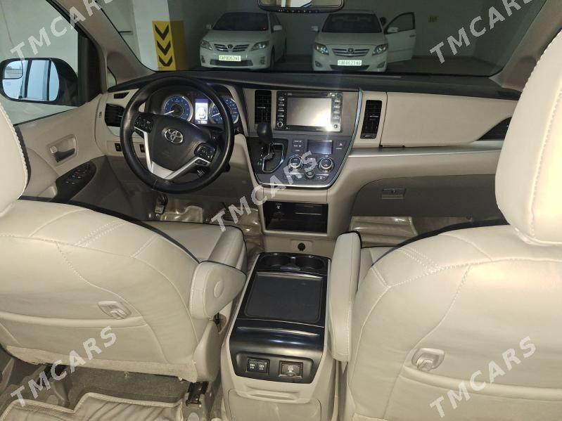 Toyota Sienna 2018 - 370 000 TMT - Район ст. Аэропорта, ул. Гагарина - img 4