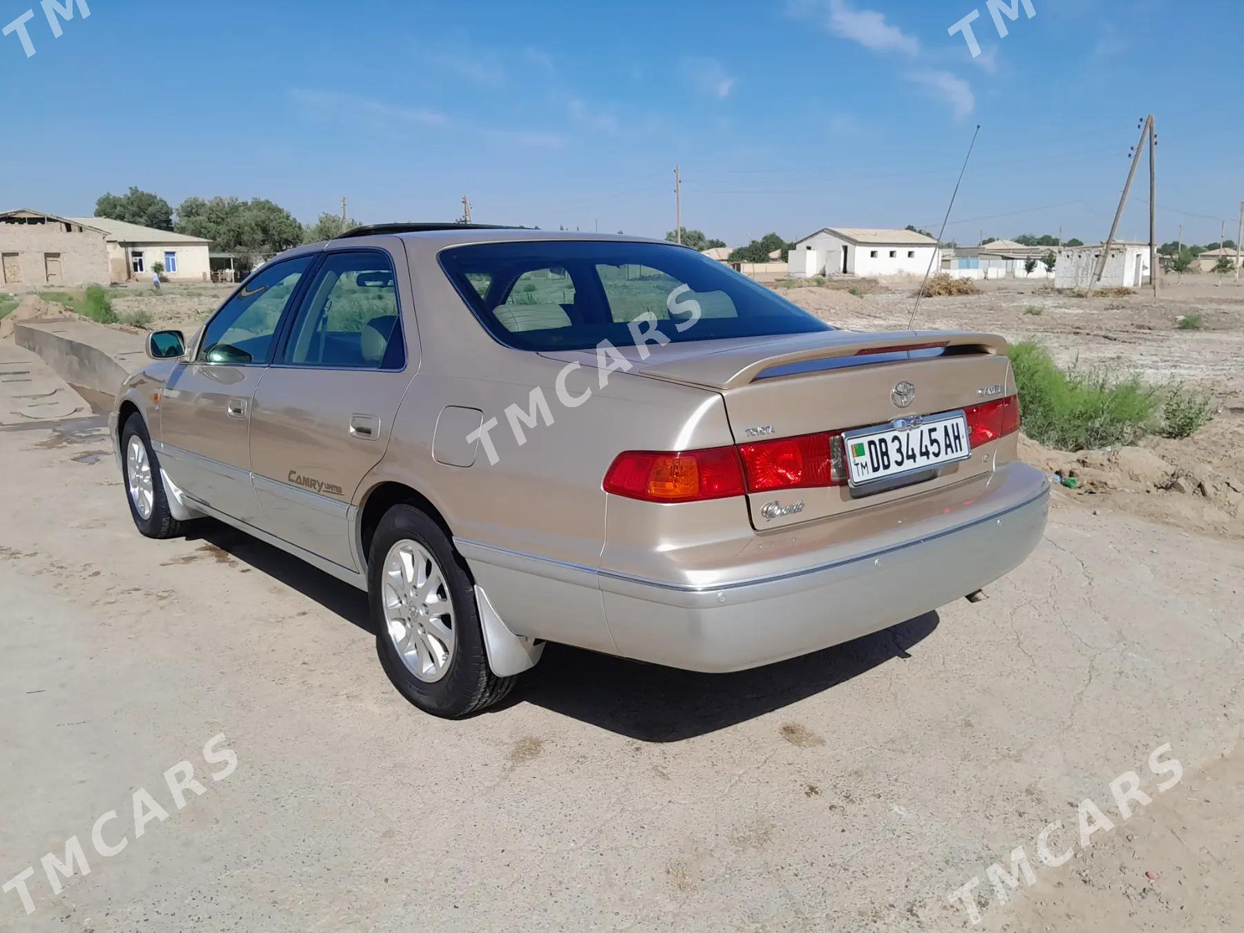 Toyota Camry 2000 - 160 000 TMT - Бабадайхан - img 4