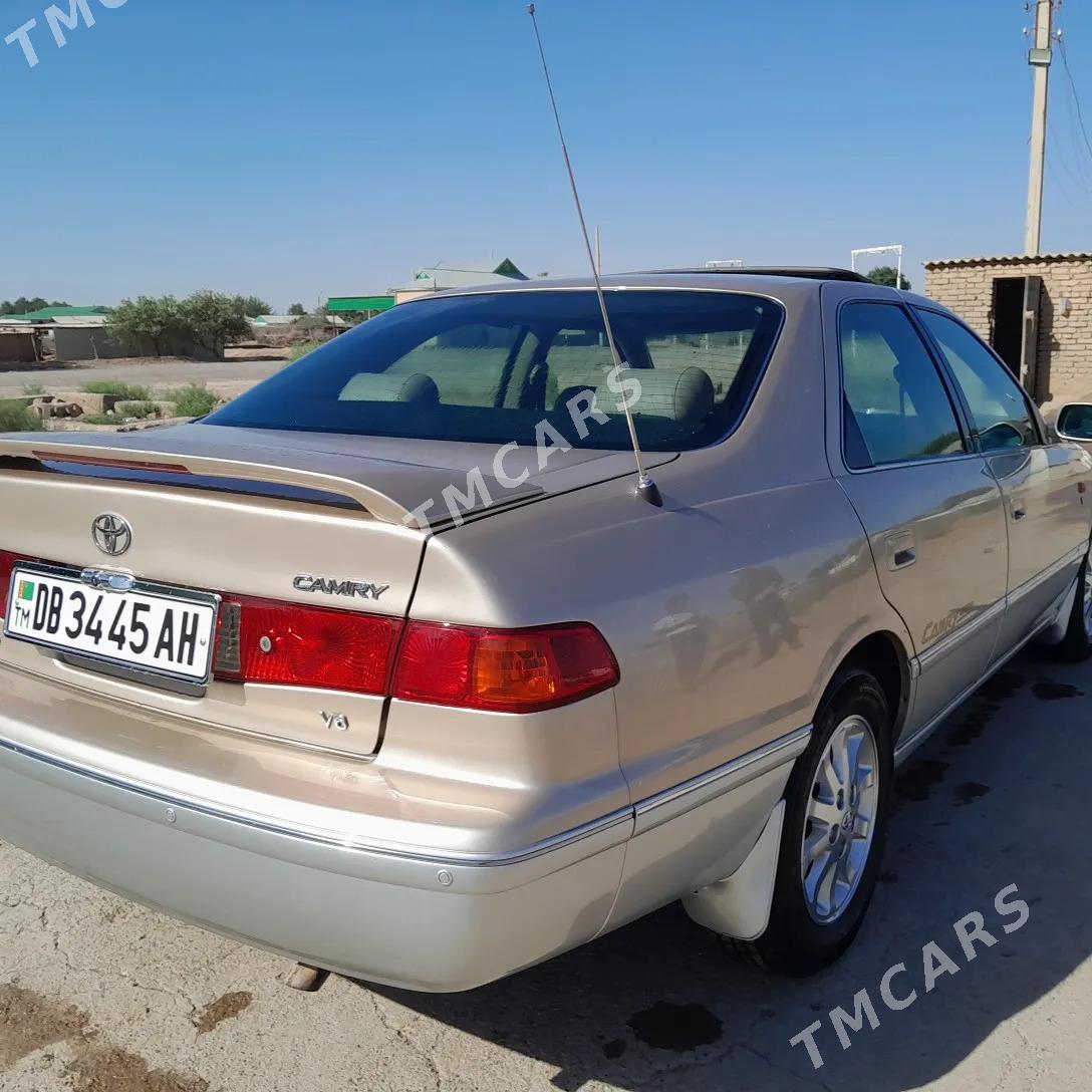 Toyota Camry 2000 - 160 000 TMT - Бабадайхан - img 3