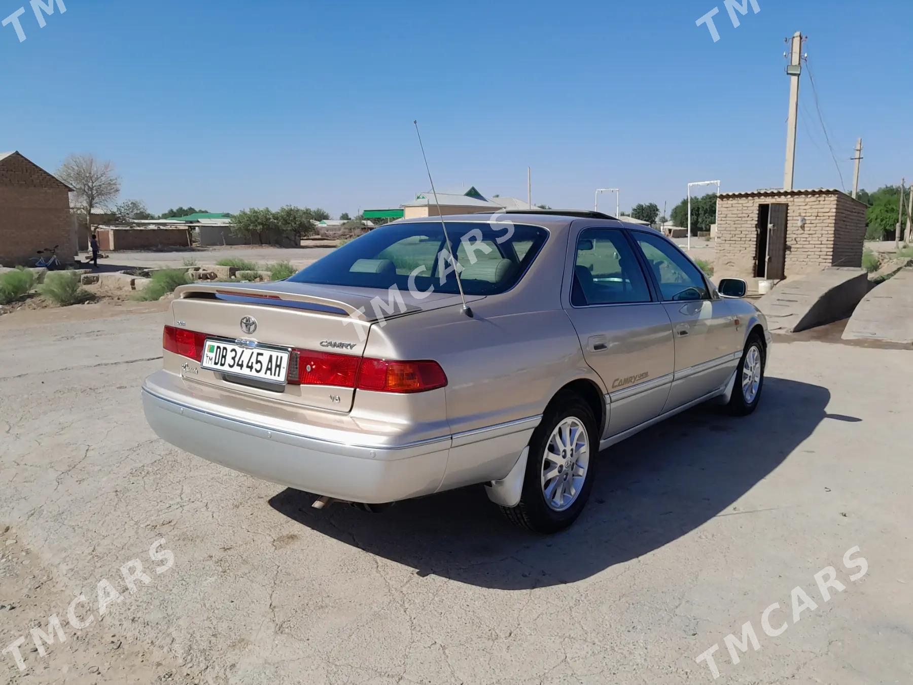 Toyota Camry 2000 - 160 000 TMT - Бабадайхан - img 5