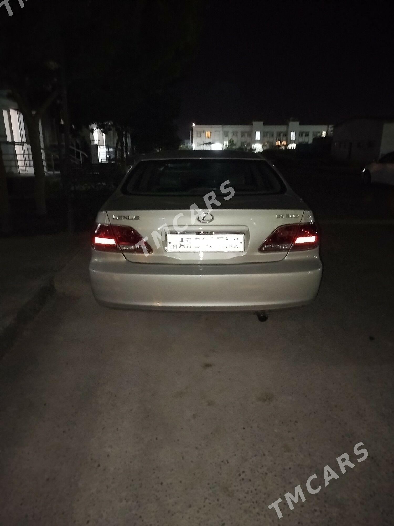 Lexus ES 300 2003 - 150 000 TMT - Байрамали - img 2