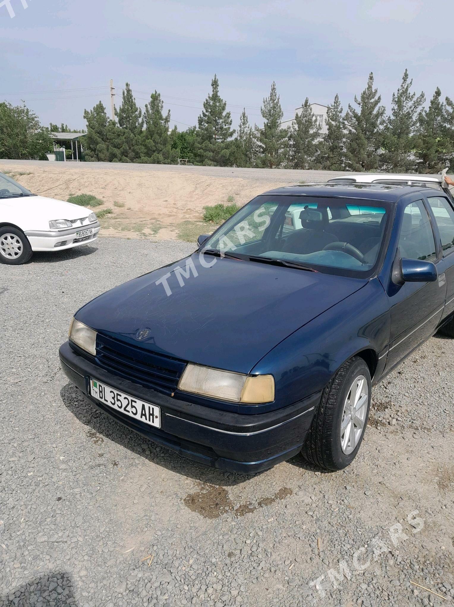 Opel Vectra 1990 - 20 000 TMT - Бахарден - img 5