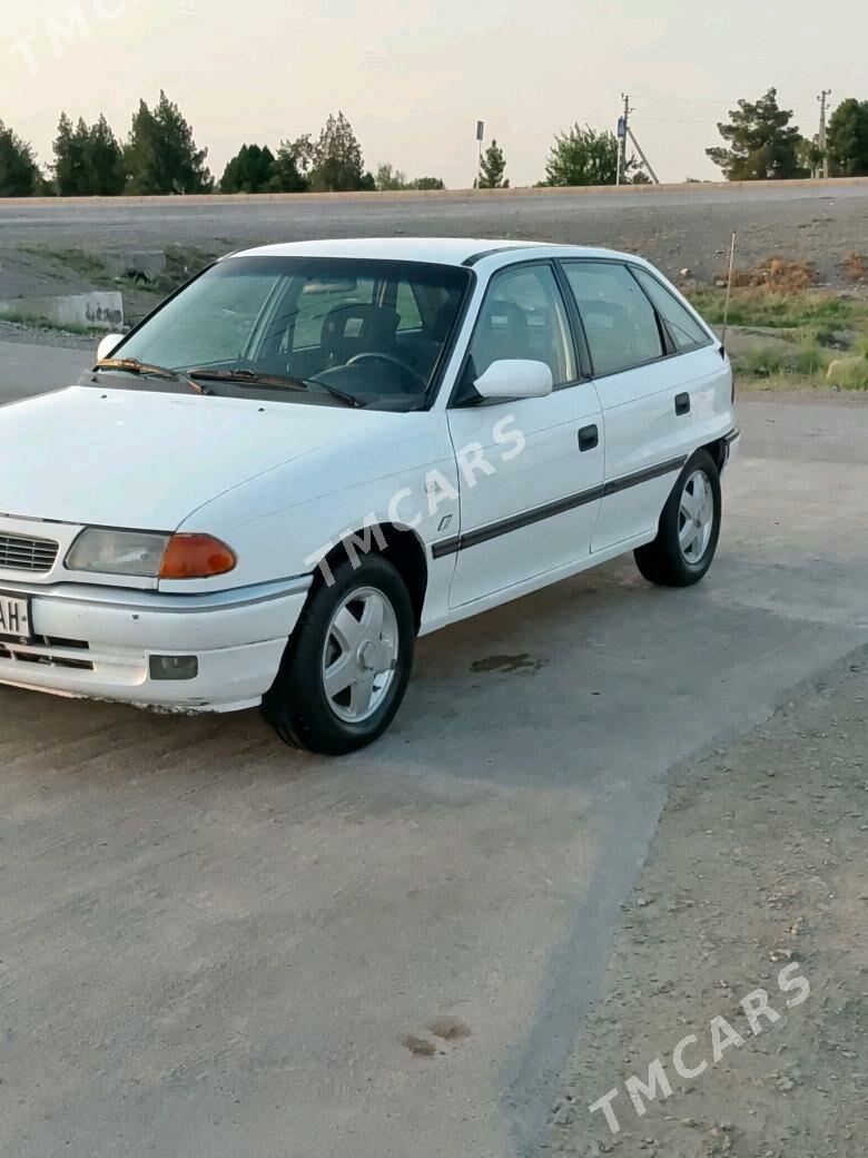 Opel Astra 1994 - 33 000 TMT - Бахарден - img 4