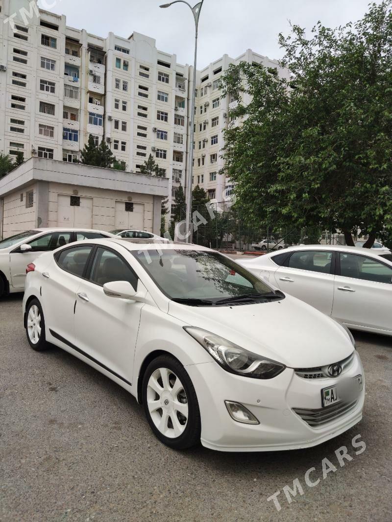 Hyundai Elantra 2013 - 140 000 TMT - Торговый центр "15 лет Независимости" - img 2