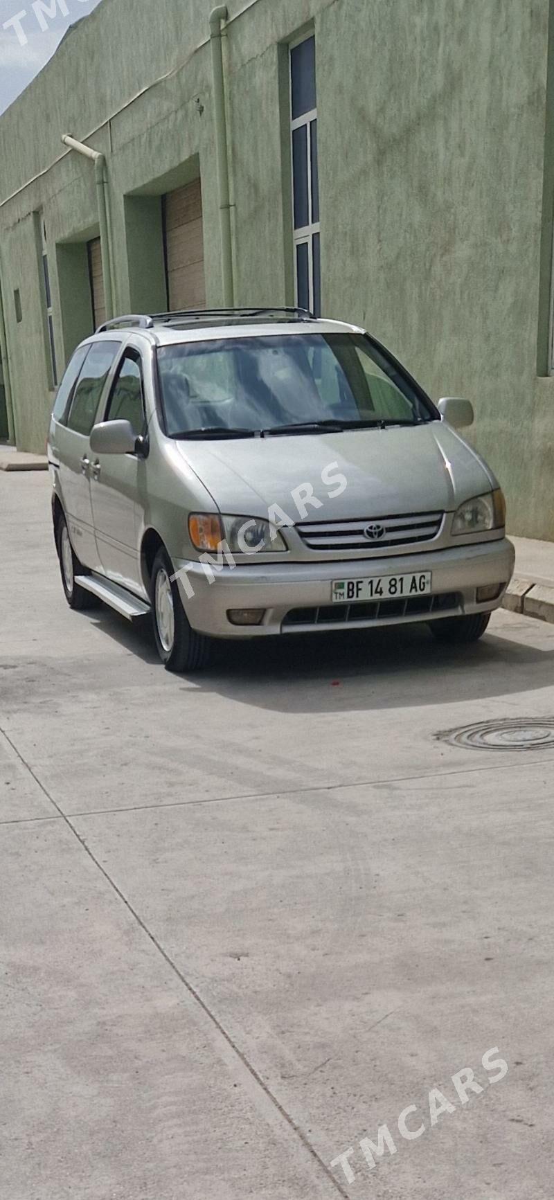 Toyota Sienna 2001 - 138 000 TMT - Aşgabat - img 4