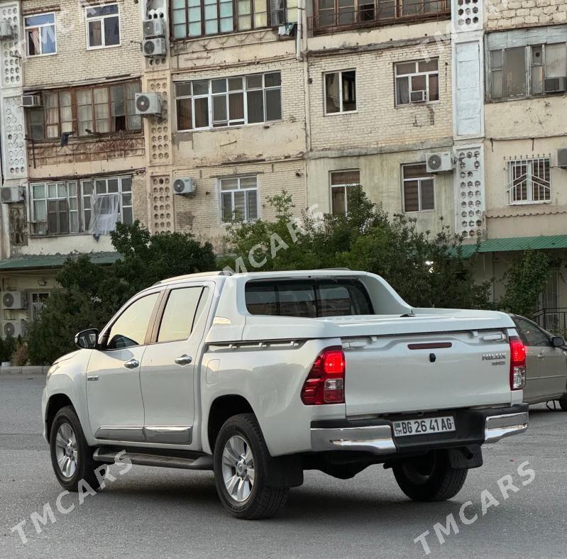 Toyota Hilux 2016 - 410 000 TMT - Aşgabat - img 4