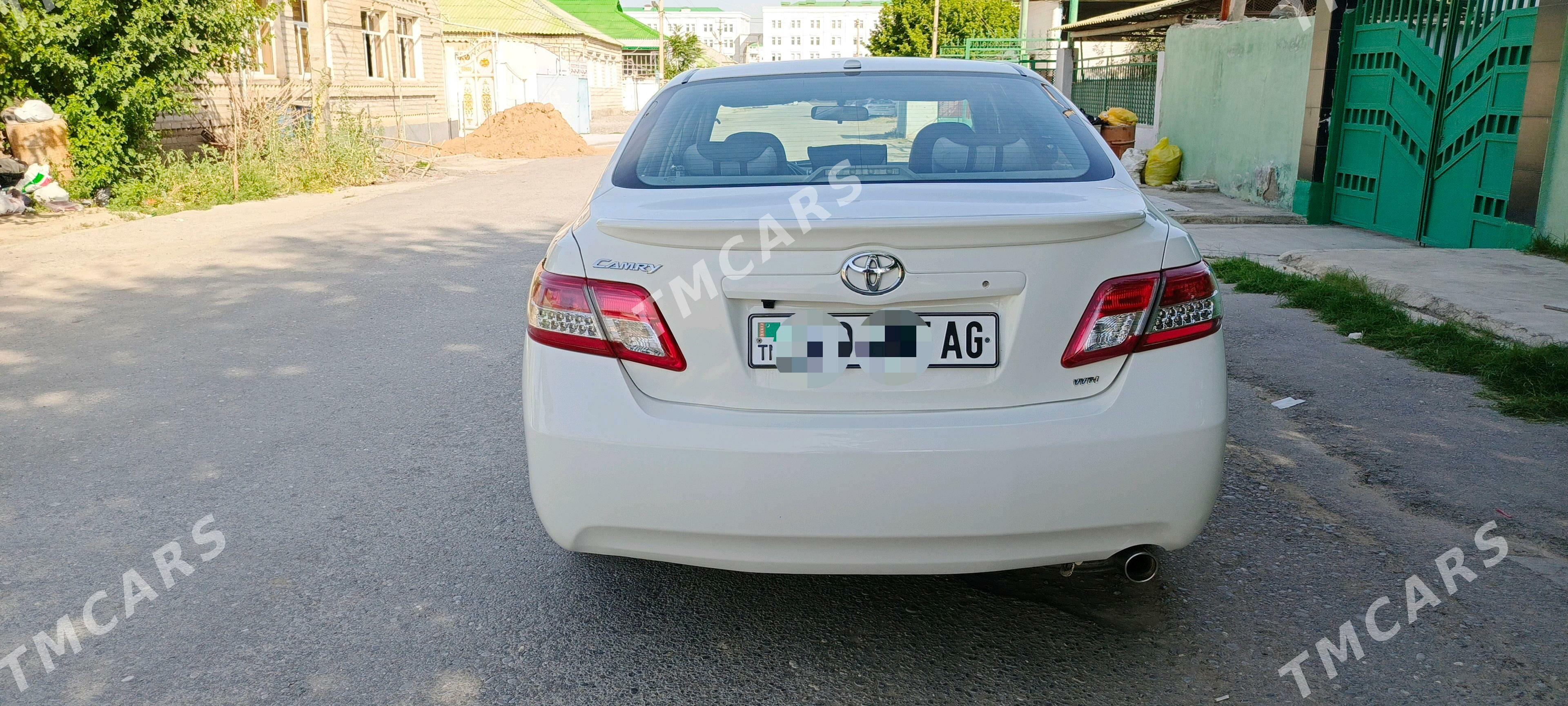 Toyota Camry 2010 - 137 000 TMT - Бузмеин - img 4