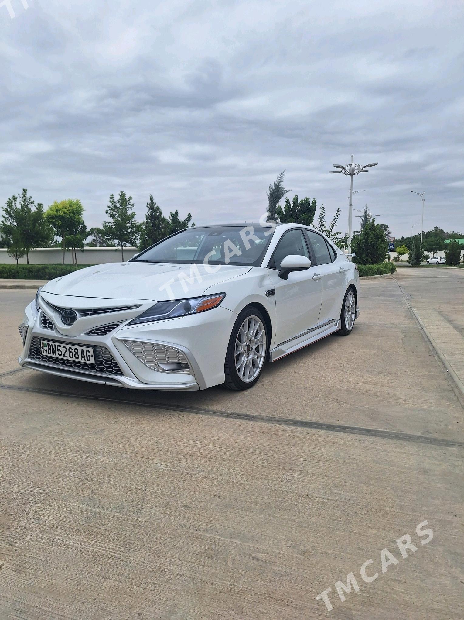 Toyota Camry 2020 - 350 000 TMT - Köşi - img 2