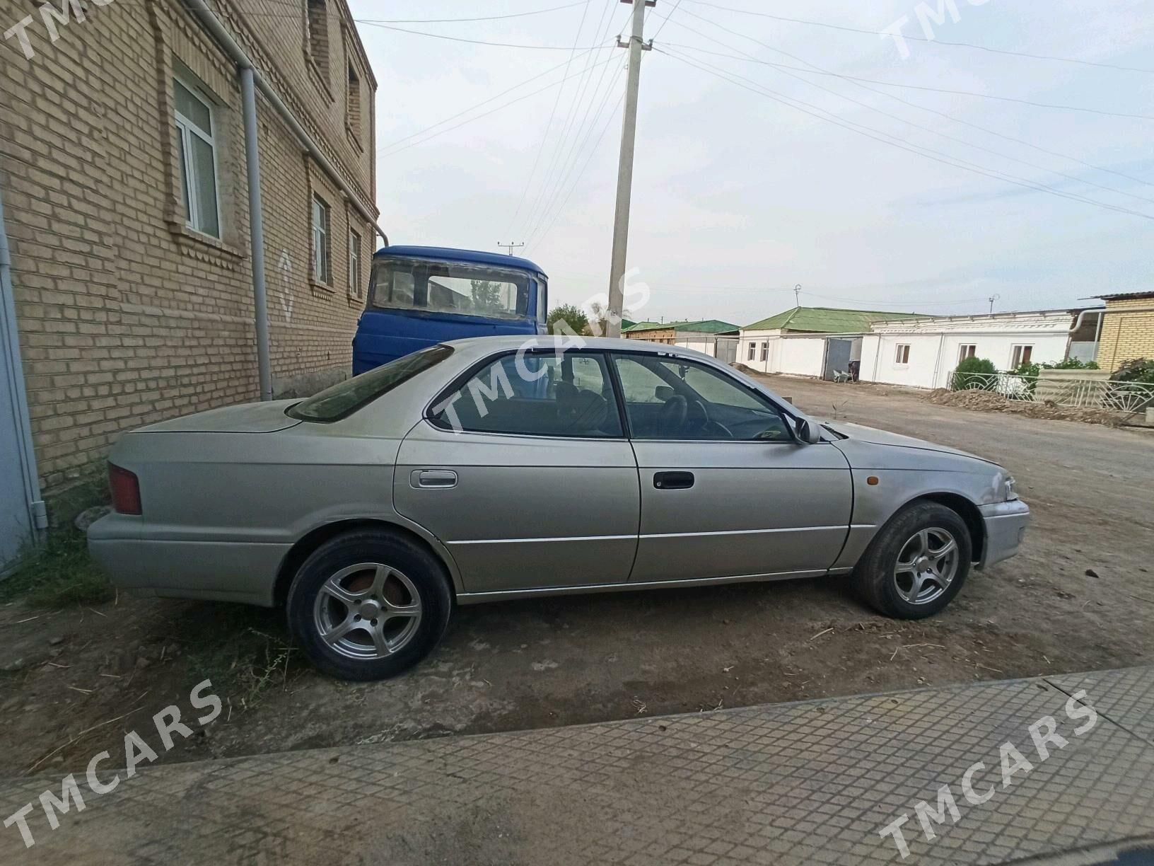 Toyota Camry 1995 - 24 000 TMT - Туркменабат - img 3