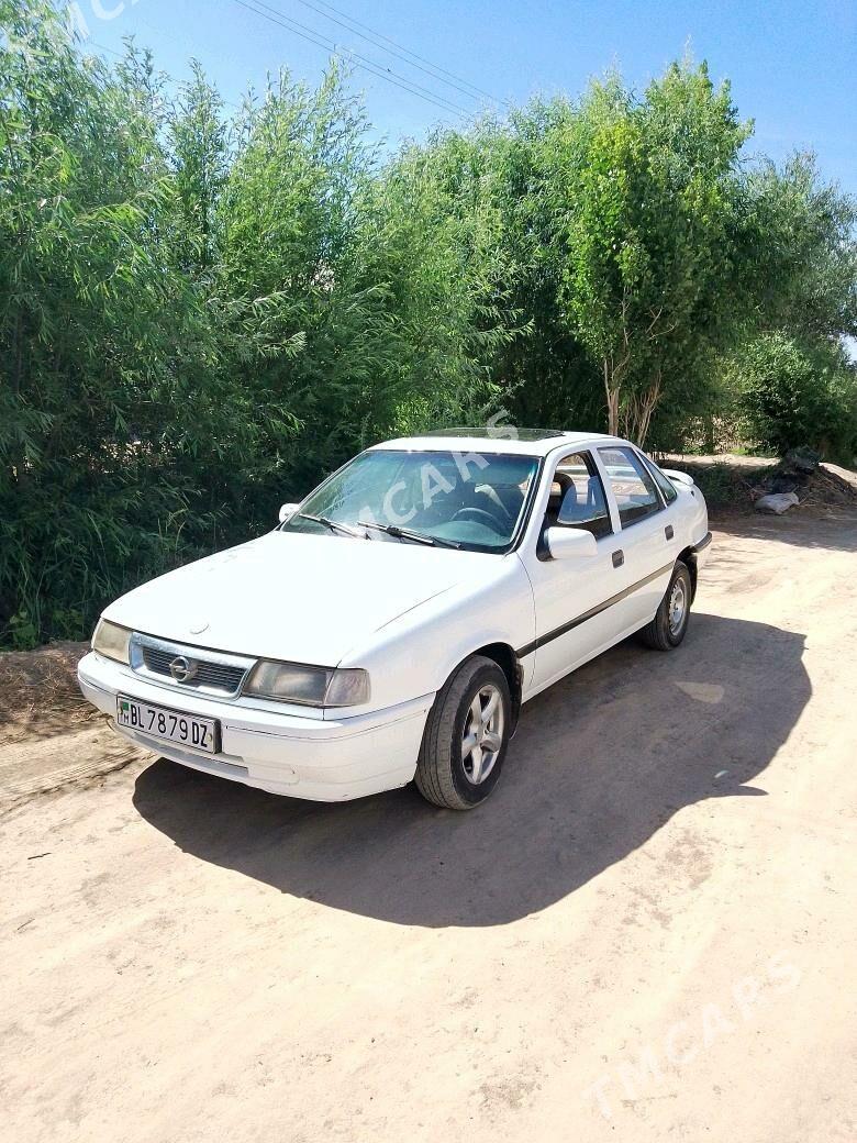 Opel Vectra 1992 - 25 000 TMT - Гурбансолтан Едже - img 3