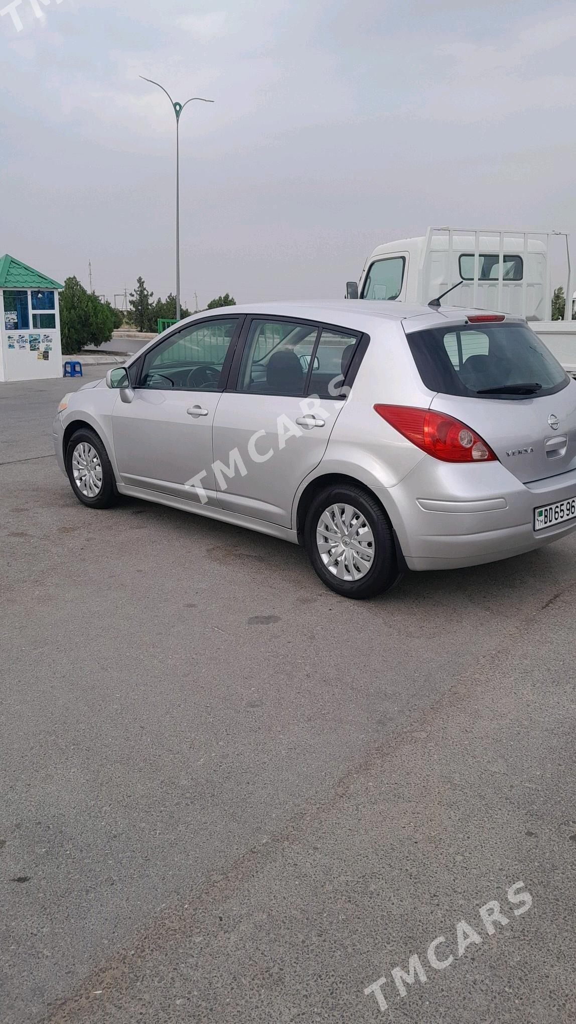 Nissan Versa 2010 - 120 000 TMT - Aşgabat - img 3