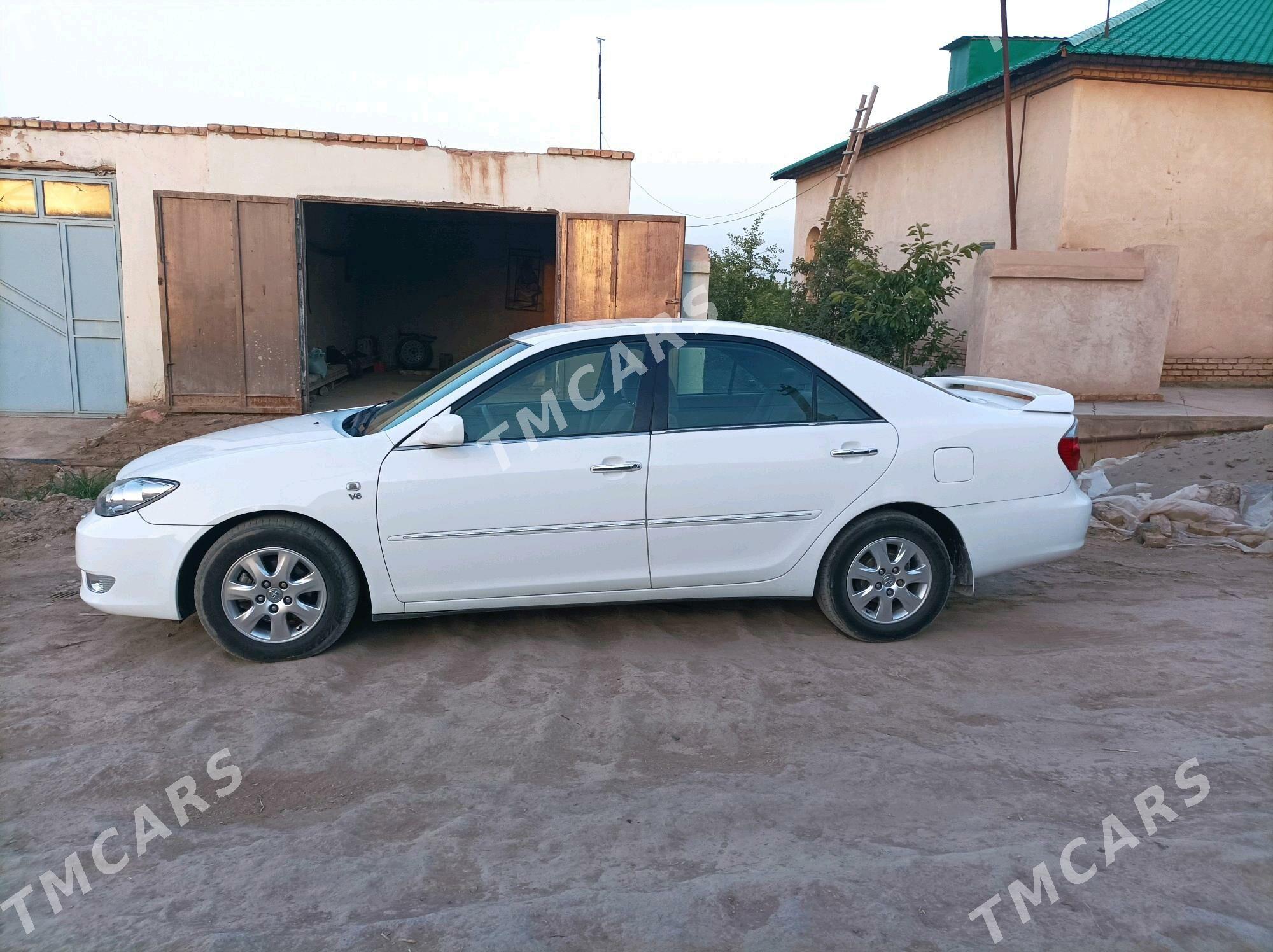 Toyota Camry 2003 - 128 000 TMT - Şabat etr. - img 9