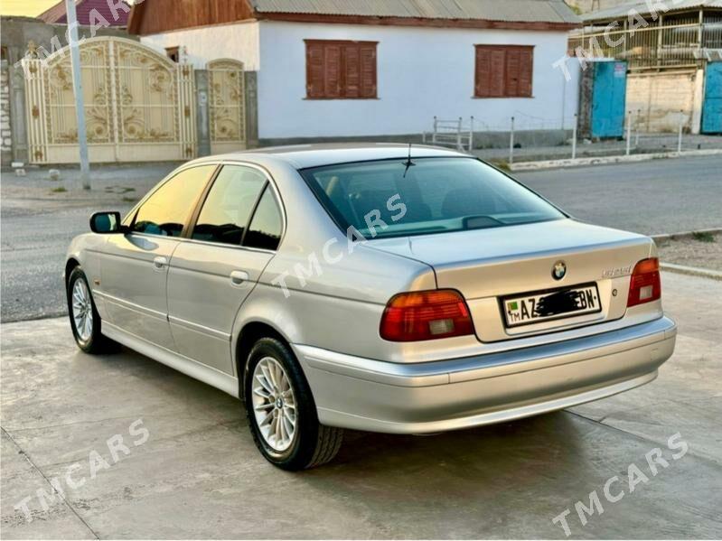 BMW E39 2001 - 110 000 TMT - Балканабат - img 5