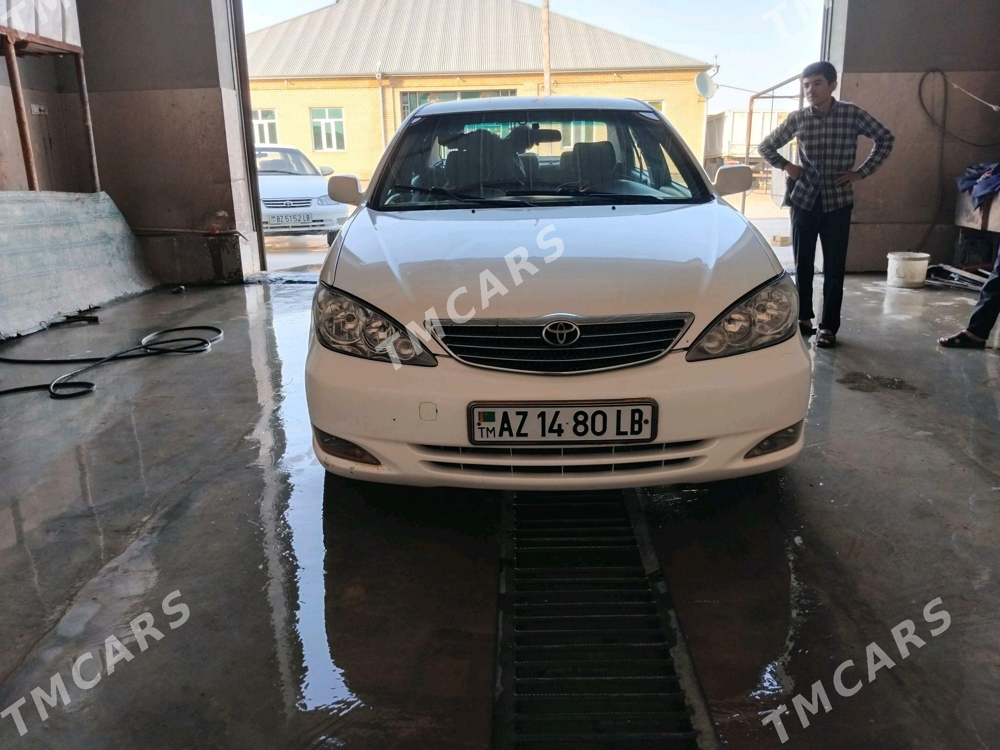 Toyota Camry 2004 - 140 000 TMT - Саят - img 5