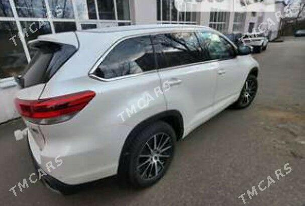 Toyota Highlander 2019 - 400 000 TMT - Туркменабат - img 8