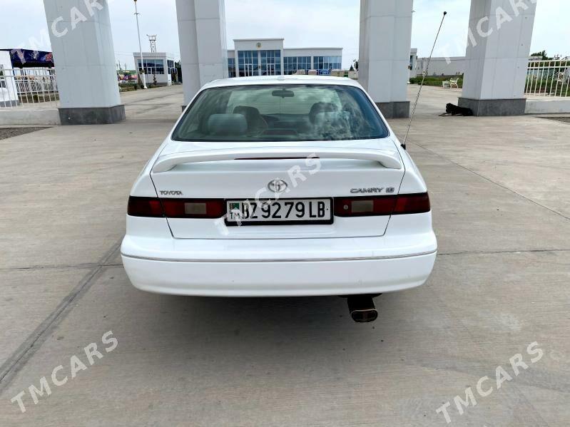 Toyota Camry 1997 - 85 000 TMT - Дянев - img 9