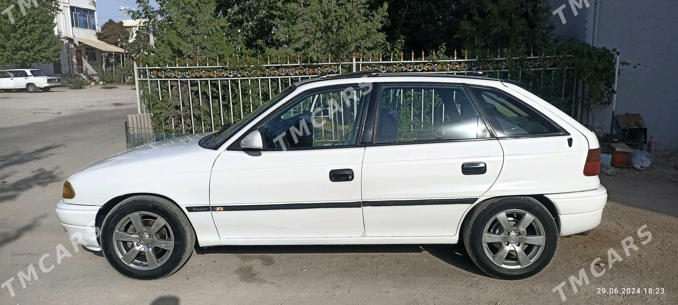 Opel Astra 1995 - 38 000 TMT - Туркменбаши - img 2