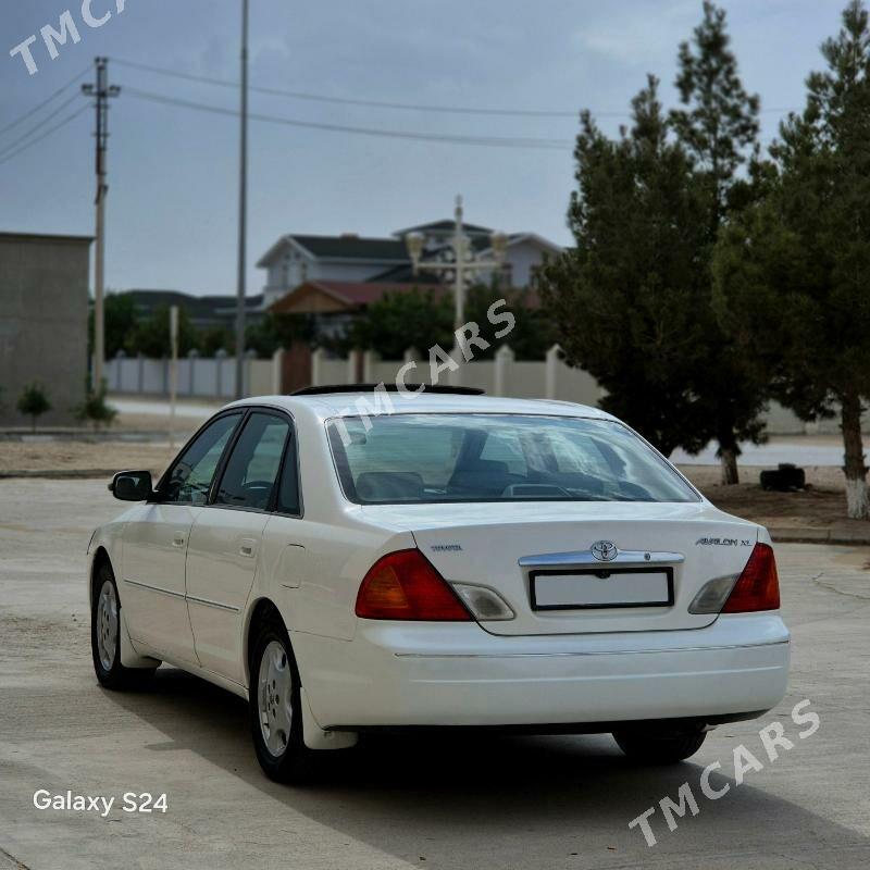 Toyota Avalon 2002 - 135 000 TMT - Гумдаг - img 2