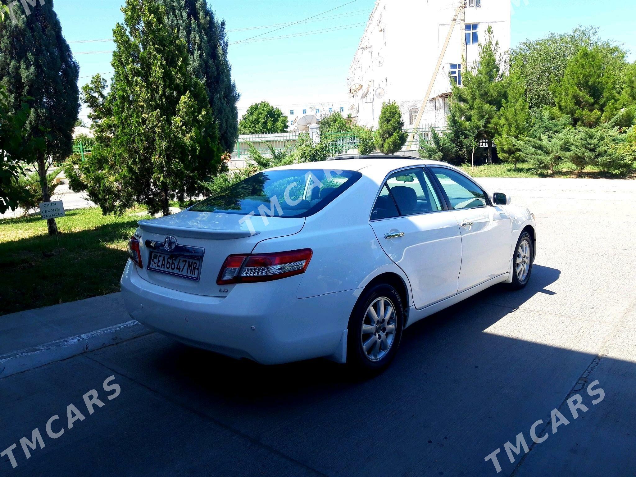 Toyota Camry 2009 - 130 000 TMT - Мары - img 3