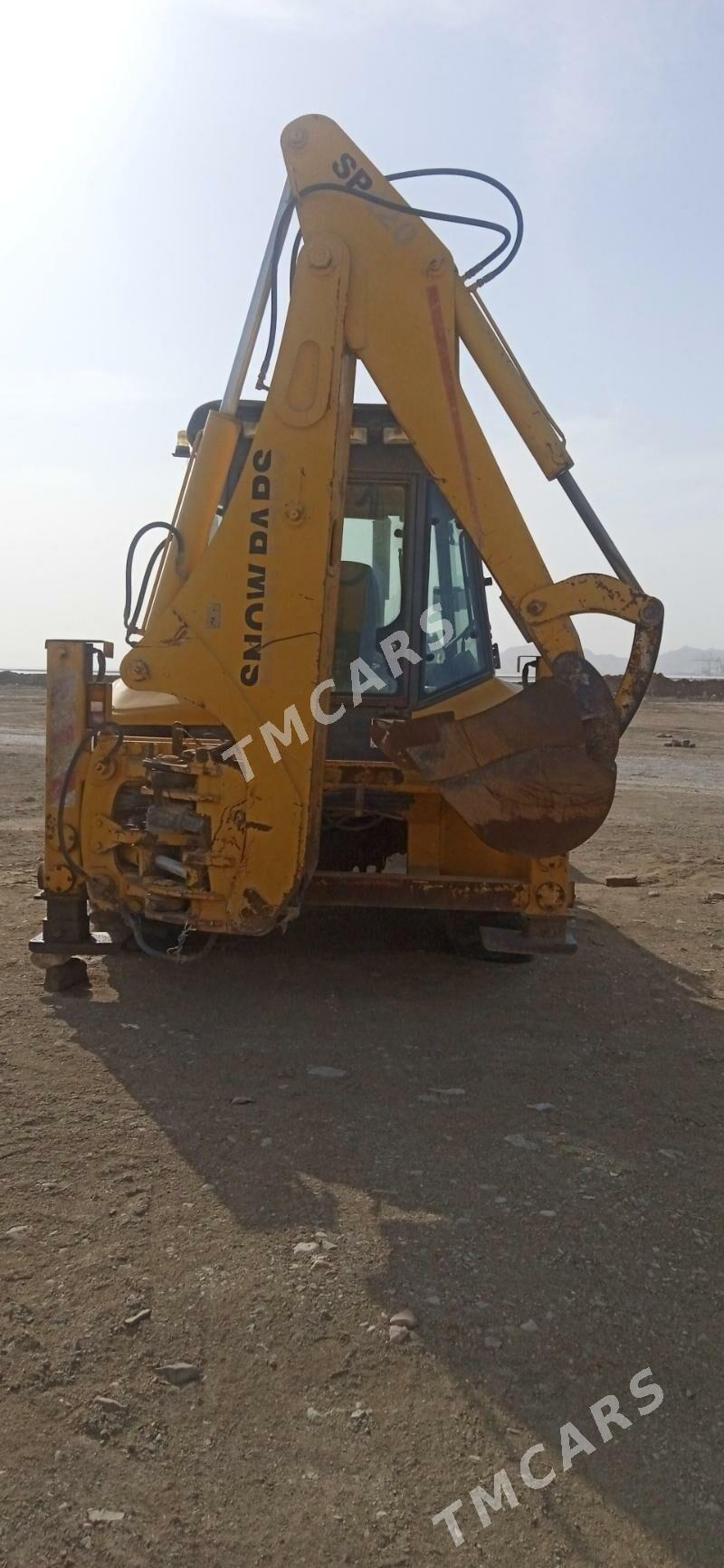 JCB 3CX Compact 2013 - 200 000 TMT - Махтумкули - img 3