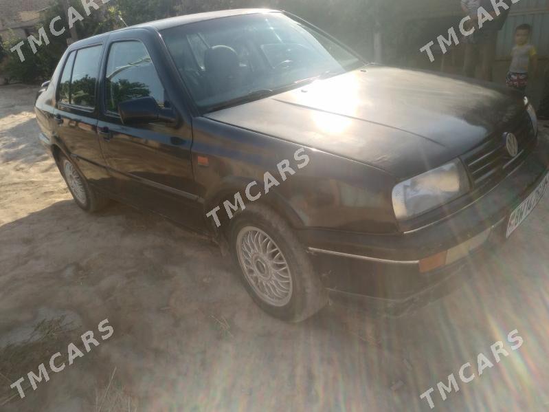 Volkswagen Passat 1993 - 16 000 TMT - Garabekewül - img 2