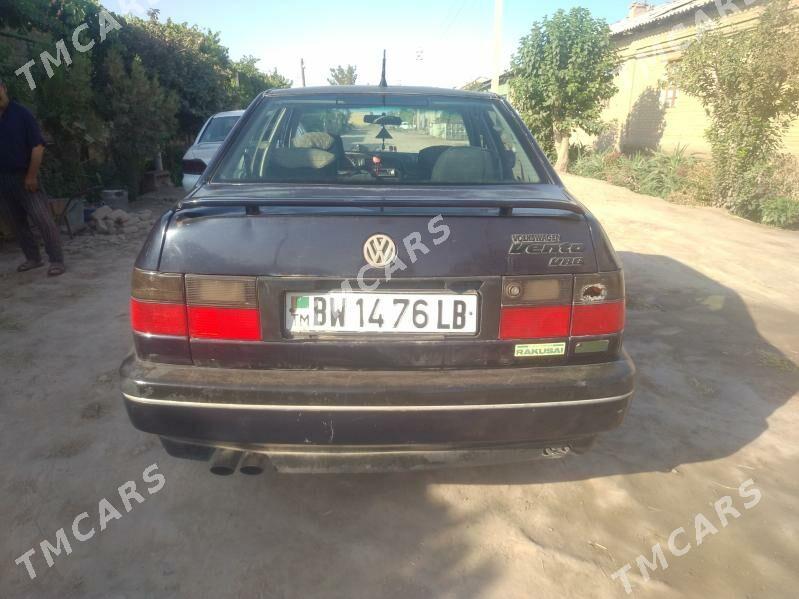 Volkswagen Passat 1993 - 22 000 TMT - Гарабекевюл - img 3