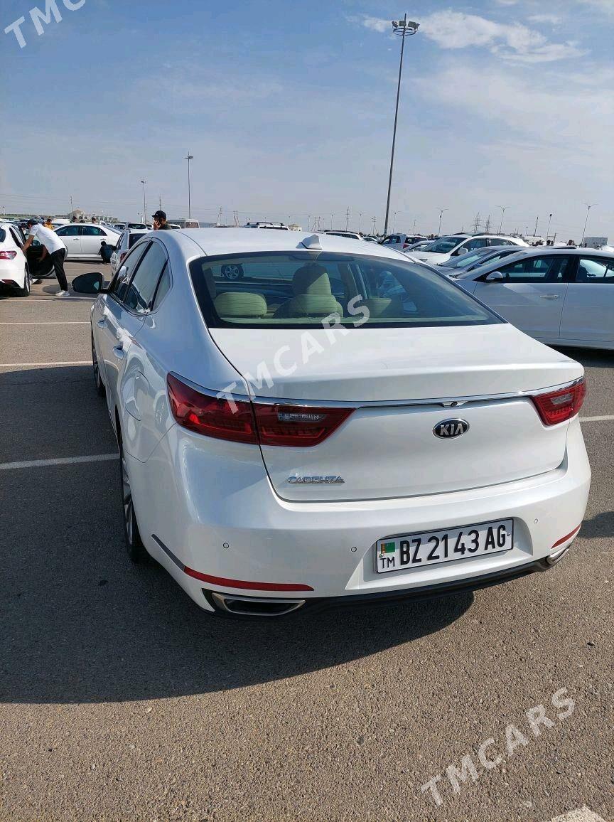 Kia Cadenza 2017 - 300 000 TMT - ул. Подвойского (Битарап Туркменистан шаёлы) - img 2