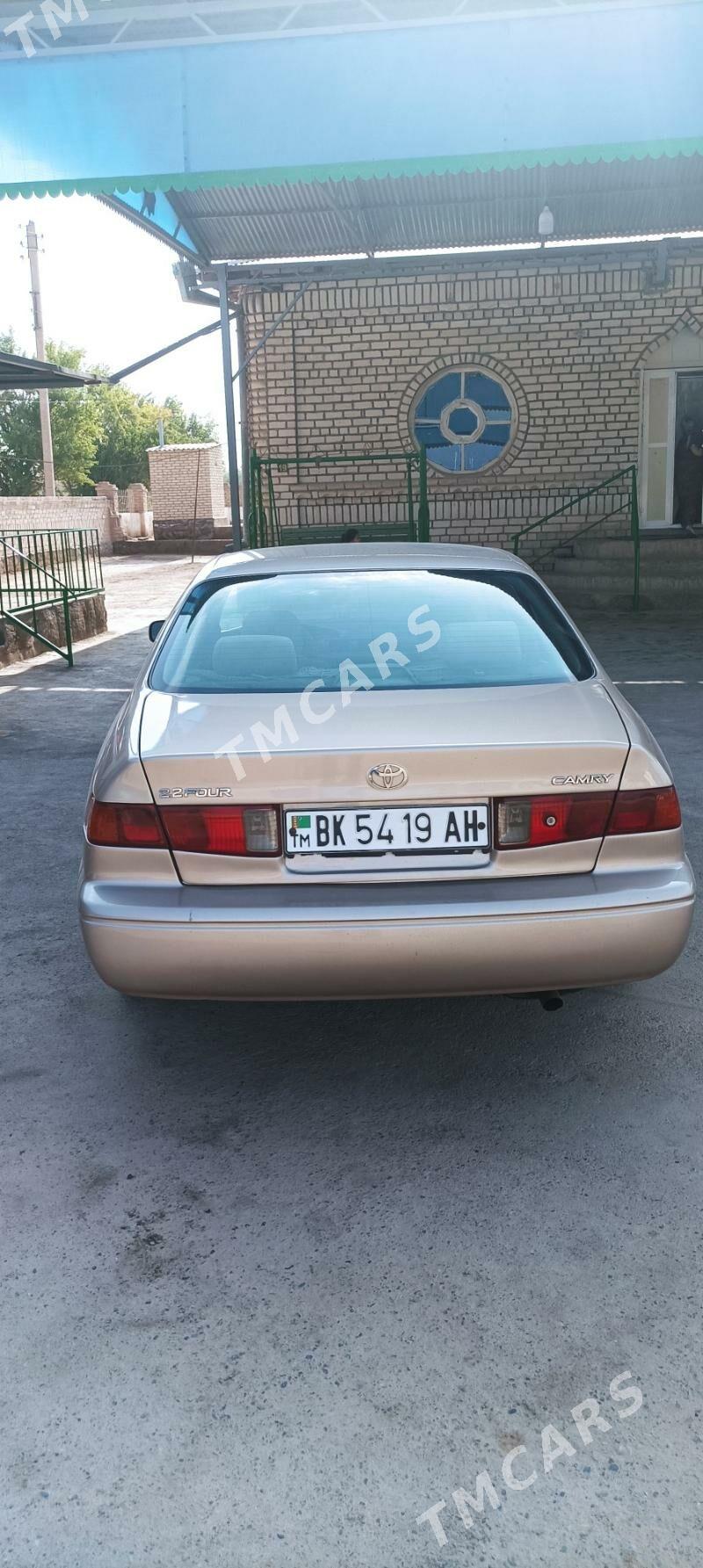 Toyota Camry 2000 - 110 000 TMT - Бабадайхан - img 5