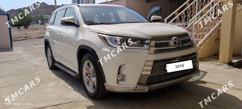 Toyota Highlander 2018 - 355 000 TMT - Ашхабад - img 3