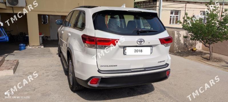 Toyota Highlander 2018 - 355 000 TMT - Ашхабад - img 2
