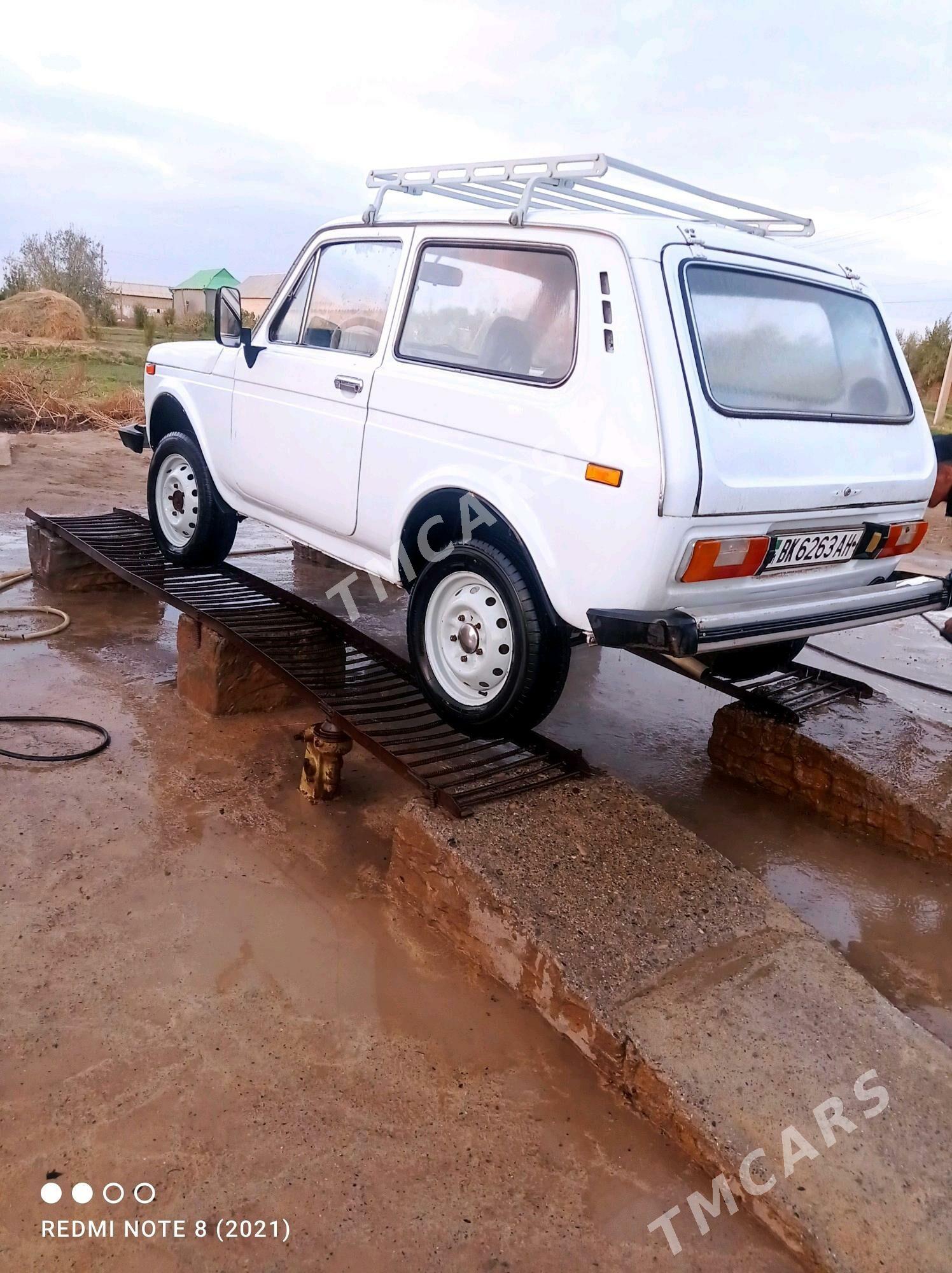 Lada Niva 1989 - 25 000 TMT - Бабадайхан - img 4